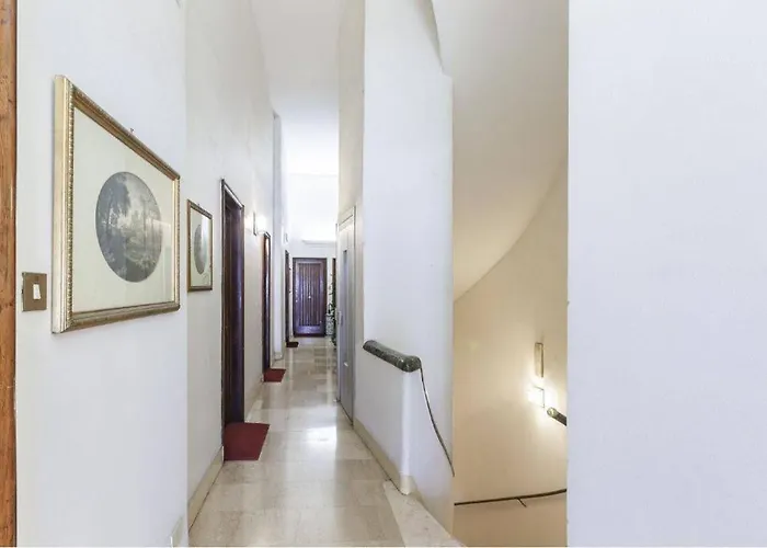 דירה Luxury Archimede 80 *